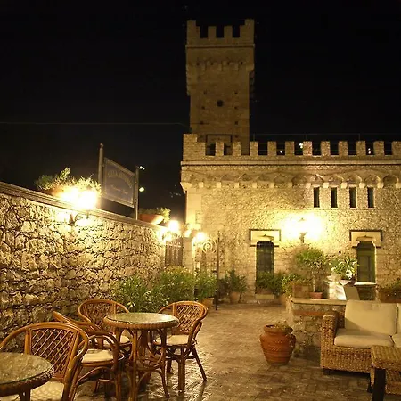 Alojamento de Acomodação e Pequeno-almoço Antonio Taormina